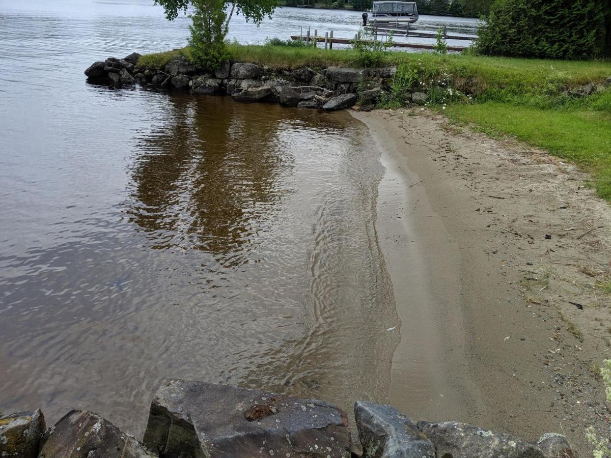La Grange Sur Le Lac App A Et B Saint Romain Exteriér fotografie